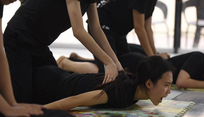 ˇһͥĻMжˇg(sh)ĂI(y)ЩÌW(xu)У